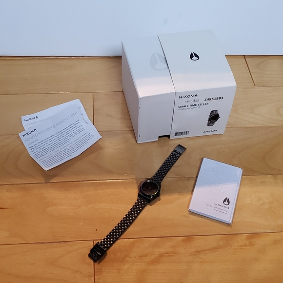 New Nixon watch - Picture 3 of 3